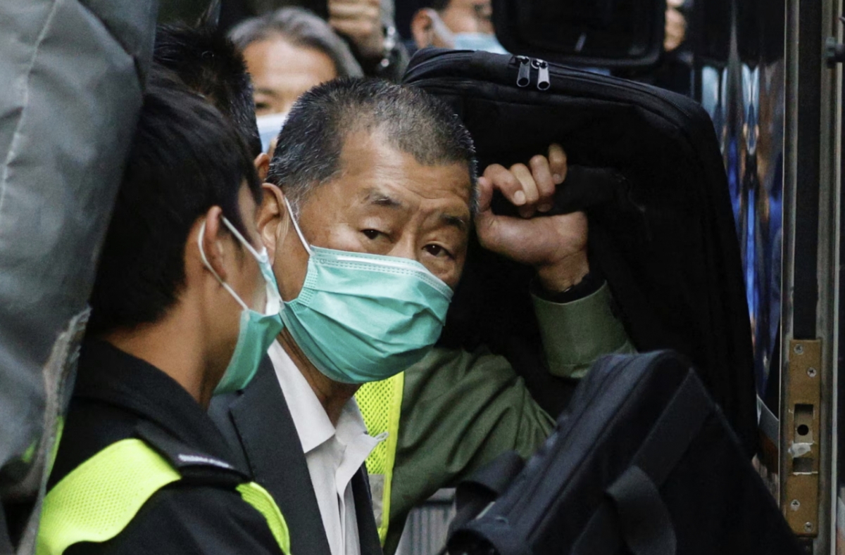 2021년 2월 호송 차량에 탑승 중인 지미 라이 /로이터=뉴스1