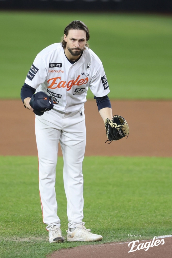 한화 이글스 시절 라이언 와이스의 투구 모습. /사진=한화 이글스 제공