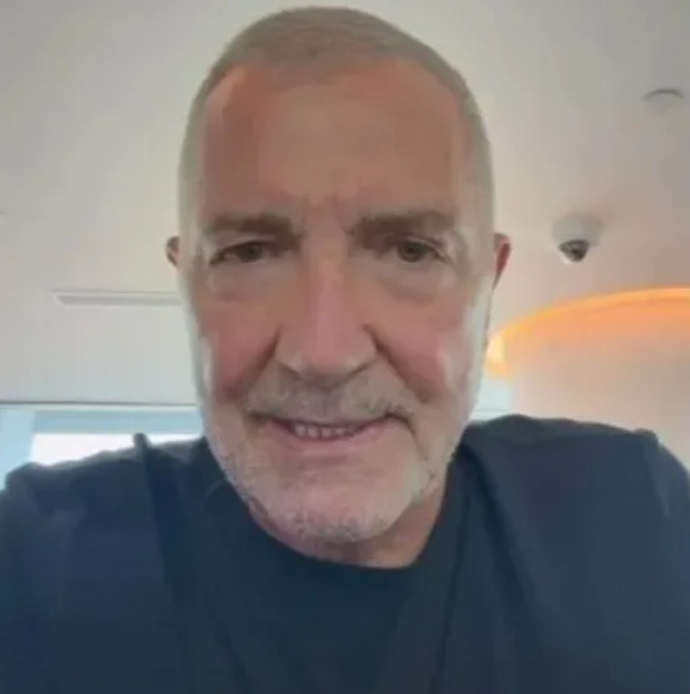 아부다비 공항에 갇힌 그레이엄 수네스. /사진=더선 갈무리