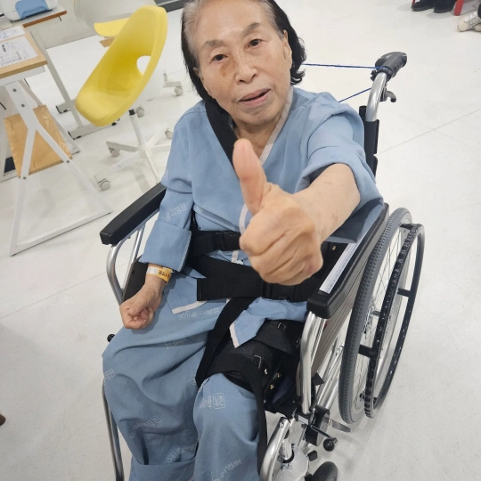 배우 전원주(86)가 수술을 받은 근황이 전해졌다. /사진=전원주 유튜브 채널