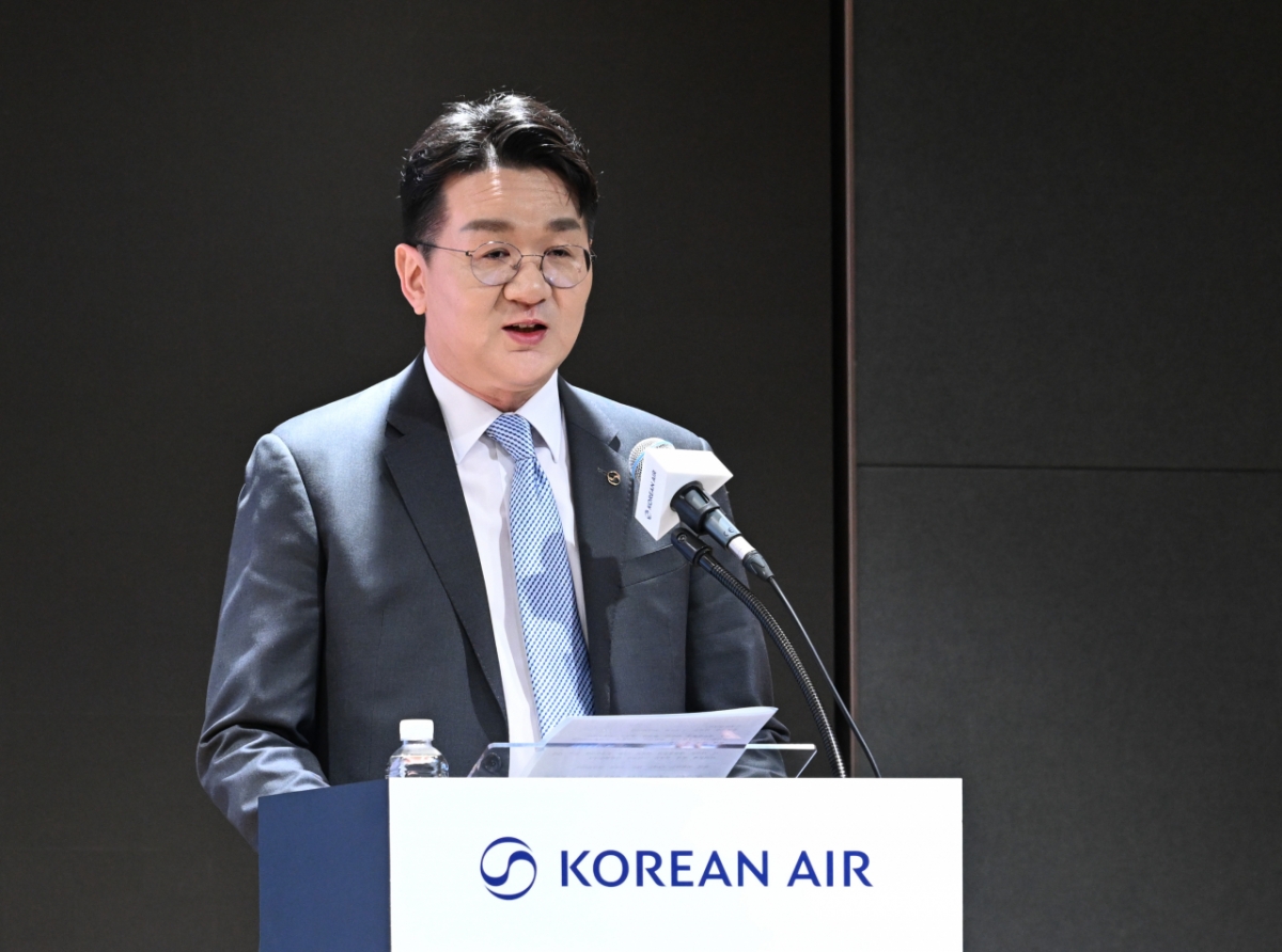 조원태 한진그룹 회장이 지난해 3월 11일 서울 강서구 대한항공 본사에서 열린 신규 CI 공개 기자간담회에서 취재진의 질문에 답하고 있다. /사진=뉴스1