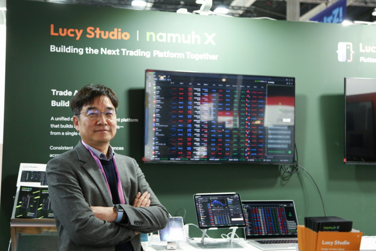 강민훈 NH투자증권 디지털사업부 대표는 3일(현지시간) MWC26에서 머니투데이와 만나 나무X를 소개했다. /사진=NH투자증권