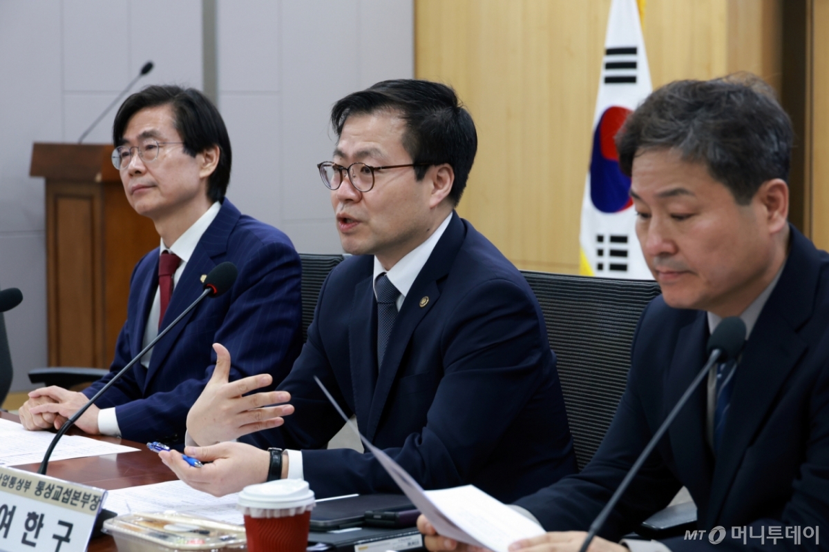 여한구 산업통상부 통상교섭본부장이 4일 서울 여의도 국회 의원회관에서 열린 한미의원연맹 초청 간담회에서 인사말을 하고 있다. /사진=뉴시스