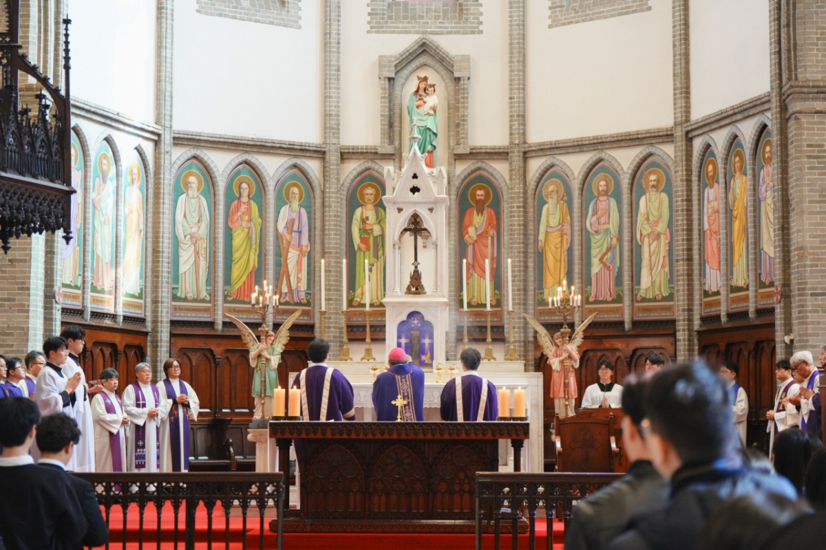 '가톨릭대 2026학년도 입학미사'가 열린 서울 명동대성당./사진제공=가톨릭대