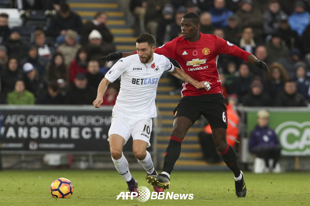 스완지 시티 시절 보르하 바스톤(왼쪽). /AFPBBNews=뉴스1