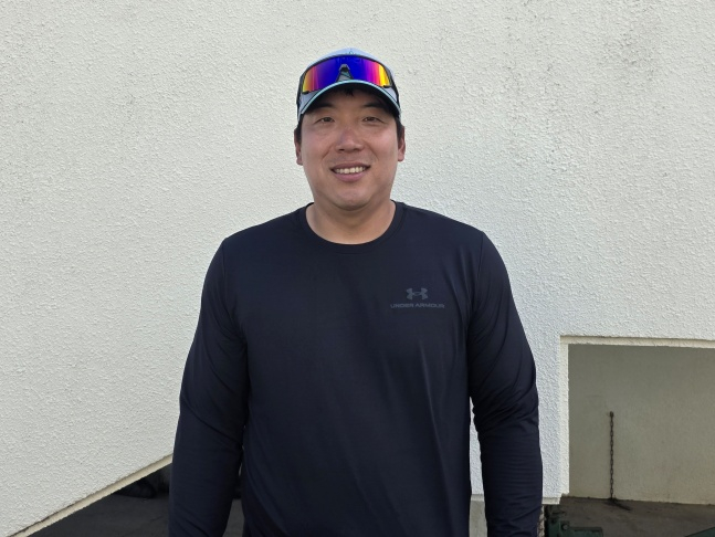 KT 김현수가 지난달 26일 일본 오키나와현 우루마 구시카와 야구장에서 열린 2026 KT 스프링캠프 훈련을 마치고 인터뷰에 응했다. /사진=김동윤 기자