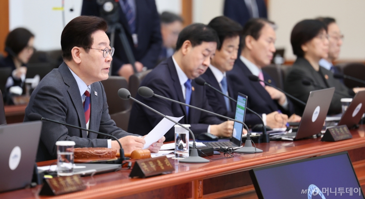 [서울=뉴시스] 최동준 기자 = 이재명 대통령이 5일 청와대에서 열린 임시 국무회의에서 발언하고 있다. 2026.03.05. photocdj@newsis.com /사진=