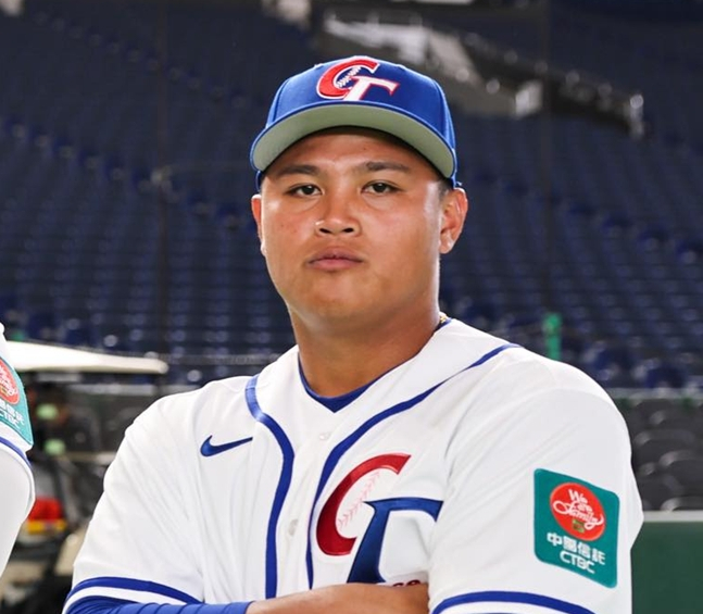4일 공식 훈련 세션을 통해 도쿄돔을 방문한 리하오위. /사진=CPBL 공식 SNS