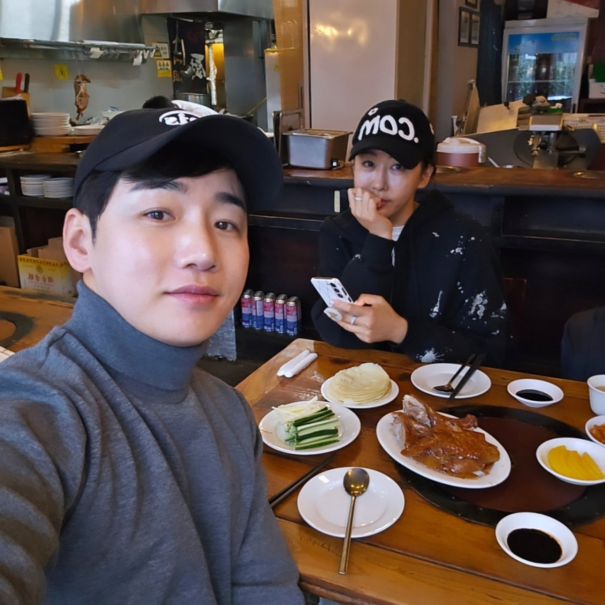 가수 박군이 지난 1월 아내 한영과의 다정한 일상을 공개했다. /사진=박군 인스타그램 