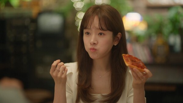 '미혼남녀의 효율적 만남' 한지민 / 사진=SLL