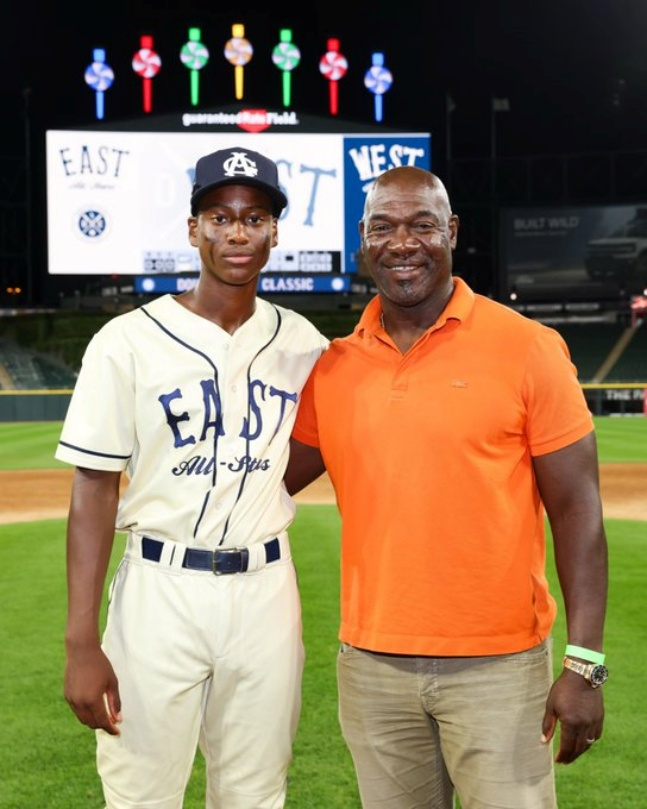 조셉 콘트레라스(왼쪽)와 아버지 호세 콘트레라스. /사진=시카고 화이트삭스 구단 공식 SNS 갈무리