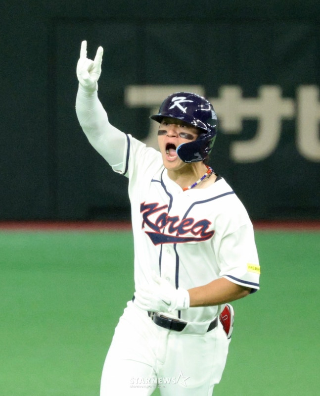 투런포를 친 뒤 포효하는 김도영. /사진=강영조 선임기자