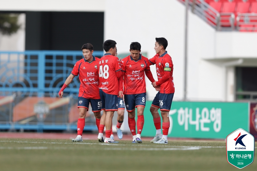 김천 상무 선수들. /사진=한국프로축구연맹 제공