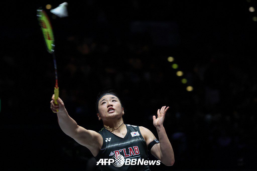 8일(한국시간) 영국 버밍엄의 유틸리타 아레나에서 열린 2026 세계배드민턴연맹(BWF) 월드투어 슈퍼 1000 전영오픈 결승에 나선 안세영. /AFPBBNews=뉴스1