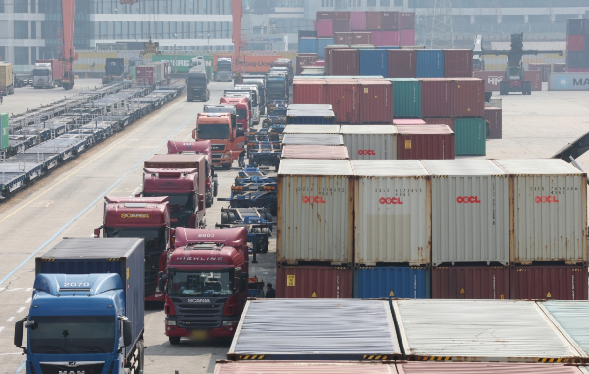 경기 의왕시 의왕ICD 터미널에 화물차들이 주차돼 있다 /사진=뉴스1