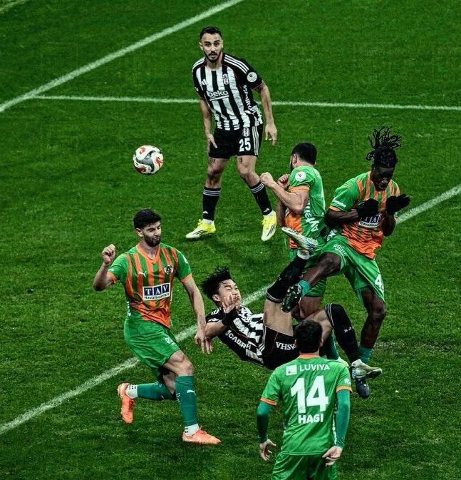 베식타시 데뷔전 데뷔골을 오버헤드킥으로 터뜨렸던 오현규. /사진=오현규 SNS 캡처