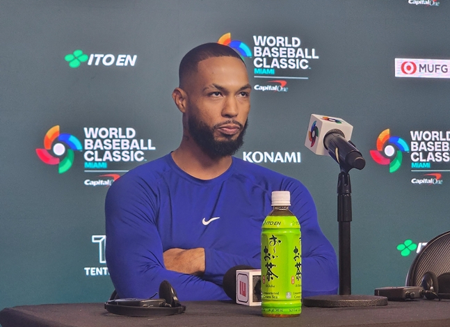 13일 훈련을 마친 산체스가 기자회견에 나섰다. /사진=박수진 기자