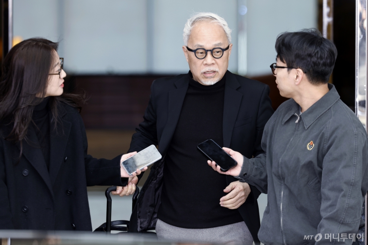 최주선 삼성SDI 사장이 13일 오후 서울 강서구 김포비즈니스항공센터를 통해 귀국하고 있다. /사진=뉴스1 /사진=(서울=뉴스1) 박정호 기자