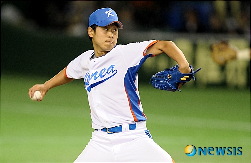 윤석민이 2009 WBC에서 투구하고 있다. /사진=뉴시스