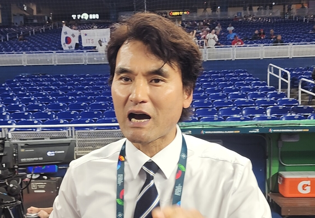 론디포파크 현장을 찾는 박찬호 해설위원. /사진=박수진 기자