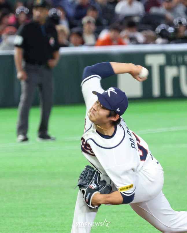 도쿄돔에서 열린 1라운드에 나선 박영현의 모습. /사진=강영조 선임기자