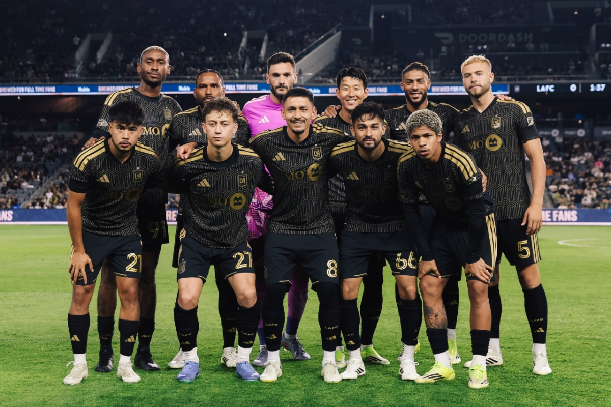 15일 오전 11시 30분(한국시간) 미국 로스앤젤레스 BMO 스타디움에서 열린 2026 미국 메이저리그사커(MLS) 4라운드 세인트루이스 시티 경기에 나선 LAFC 베스트 11. /사진=로스앤젤레스FC 공식 사회관계망서비스(SNS)