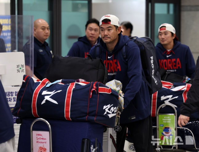 2026 월드베이스볼클래식(WBC) 대한민국 야구 대표팀이 16일 인천공항 제1여객터미널을 통해 입국하고 있다. /사진=뉴시스