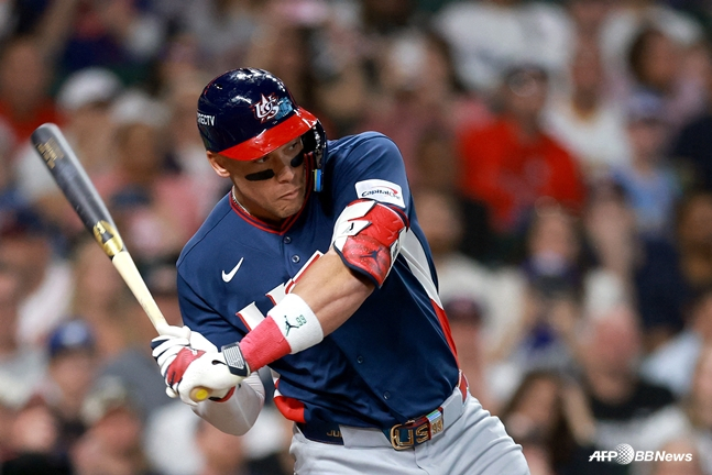 캐나다를 상대로 타격을 하는 저지. /AFPBBNews=뉴스1