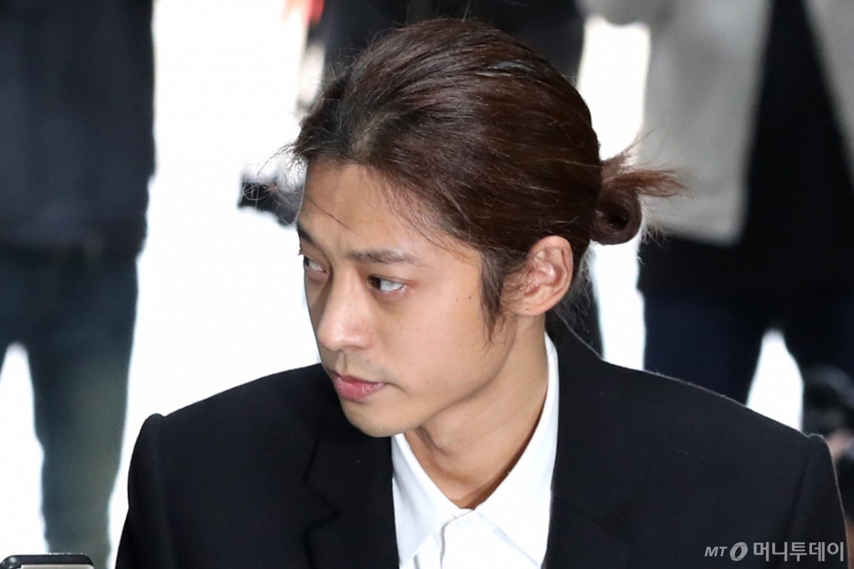 정준영이 2019년 3월 21일 서울 서초구 서울중앙지방법원에서 열린 영장실질심사에 출석하던 모습./사진=이기범 기자 leekb@