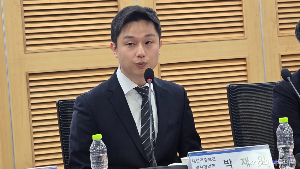 박재일 대한공중보건의사협의회(대공협) 회장이 17일 서울 여의도 국회에서 열린 '군의관·공보의 확충 및 제도 개선 정책 토론회'에서 발언하고 있다. /사진=홍효진 기자