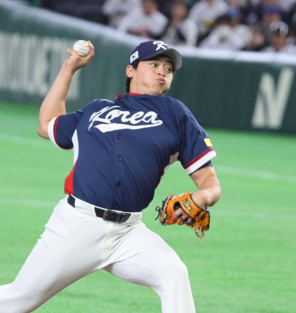 조병현이 지난 7일 도쿄돔에서 열린 2026WBC 도쿄POOL 대한민국과 일본의 경기 3회말 2사에 고영표에 이어 등판하고 있다.   2026.03.07. /사진=강영조 선임기자