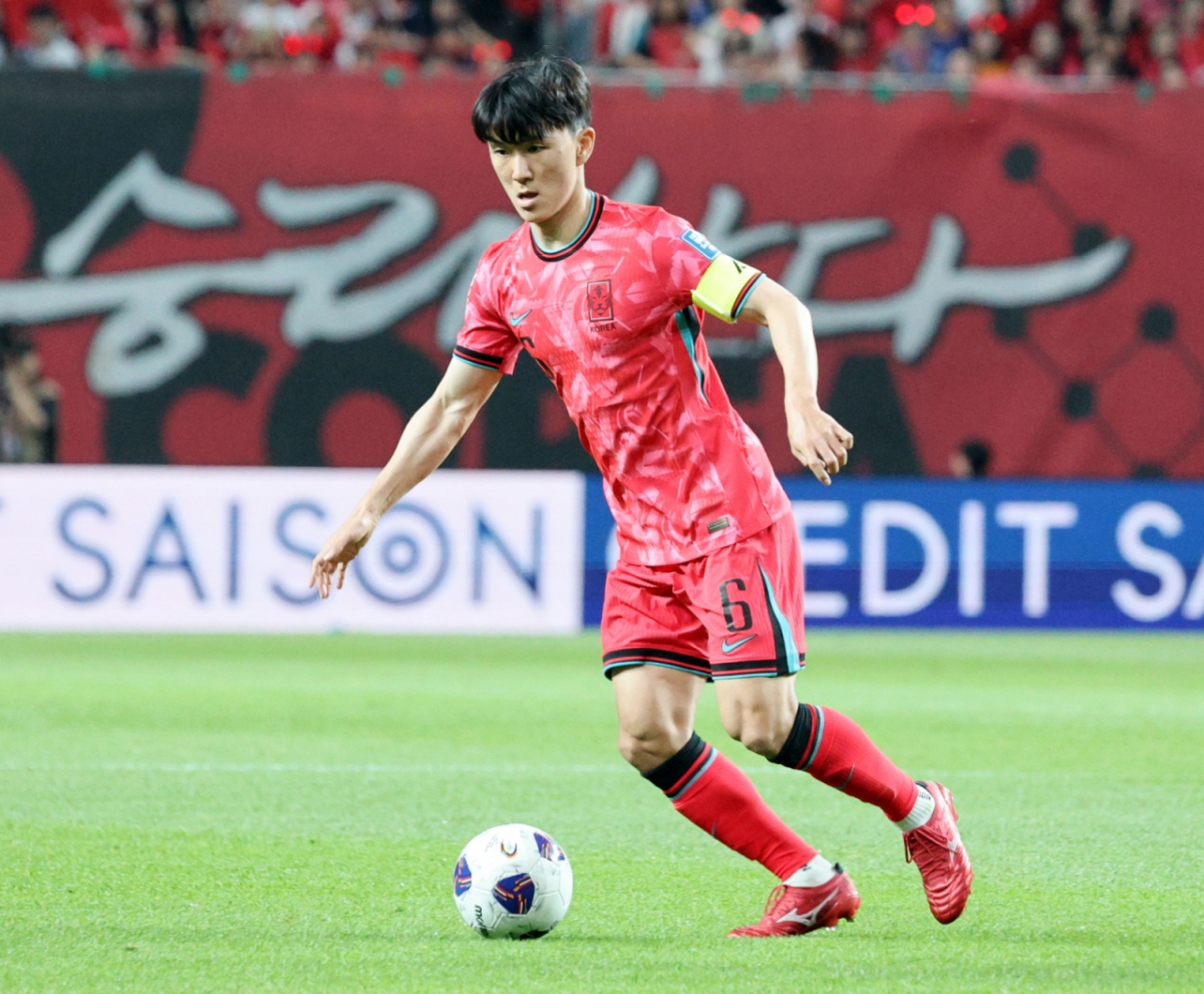 축구 국가대표팀 미드필더 황인범. /사진=강영조 선임기자