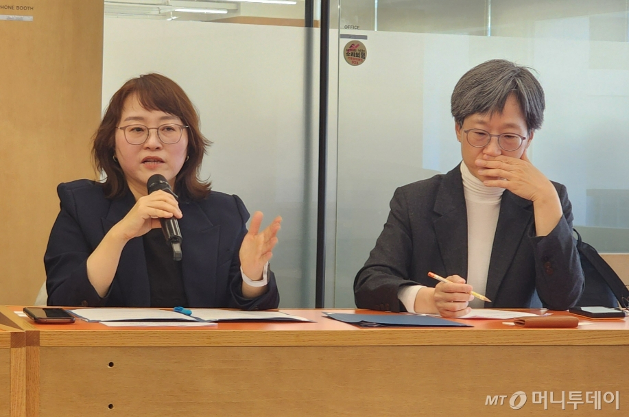 이날 기자회견에서 어은경 순천향대병원 응급의학과 교수는 "의료진 개인의 중과실 여부는 '비슷한 경험과 진문성을 가진 다른 의료진이라면 절대 저지르지 않을 과실'인지가 기준이어야 한다"고 주장했다. /사진=정심교 기자