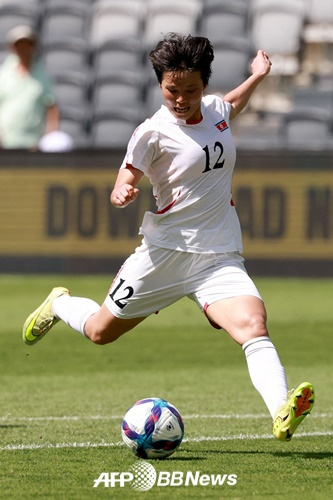 북한 여자축구 대표팀 공격수 홍성옥. /AFPBBNews=뉴스1