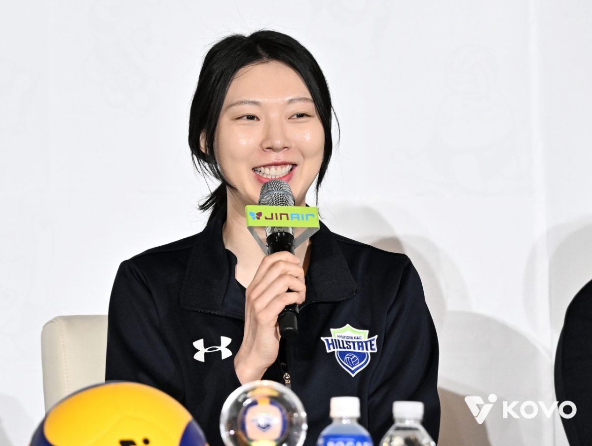 20일 서울 강남구 호텔 리베라 청담에서 열린 진에어 2025~2026 V-리그 포스트시즌 미디어데이에 참석한 양효진. /사진=한국배구연맹 제공