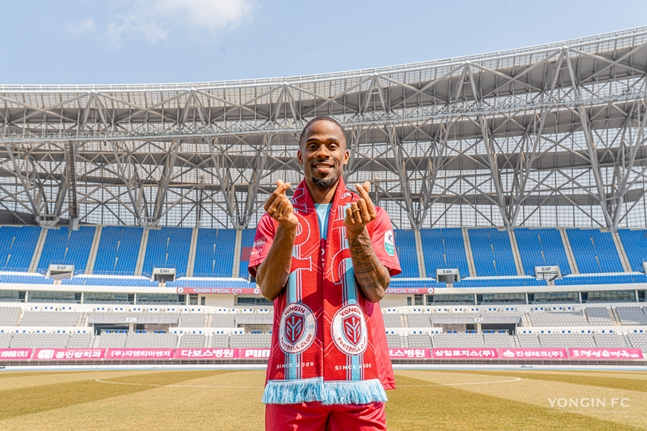 포르투갈 출신 공격수 로페즈. /사진=용인FC 제공