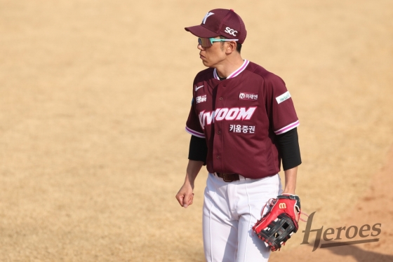 12일 시범경기에 출전한 키움 히어로즈 서건창. /사진=키움 히어로즈 제공