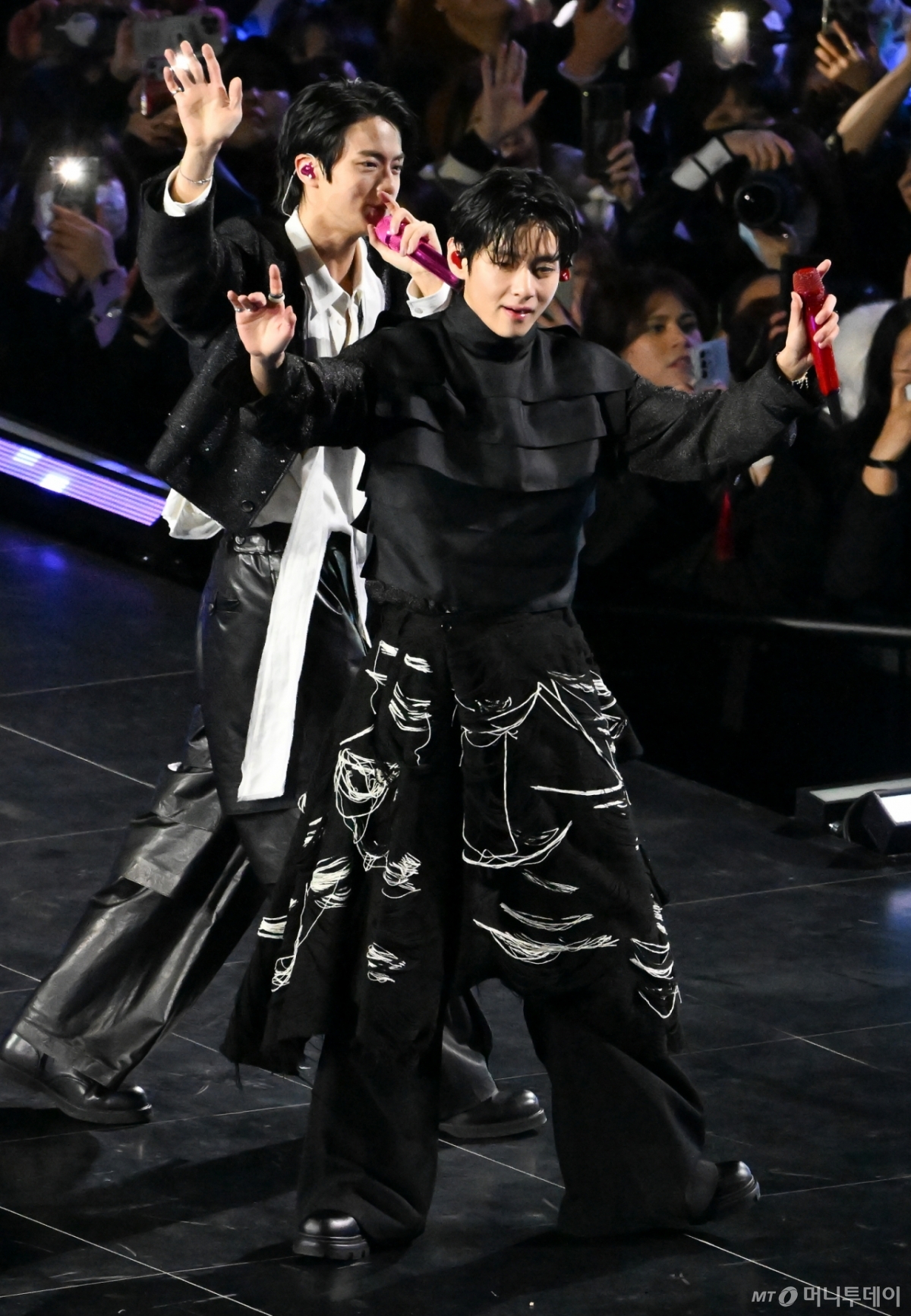 그룹 방탄소년단(BTS)이 21일 서울 광화문 광장에서 무료 복귀 공연 'BTS 컴백 라이브: 아리랑'(BTS THE COMEBACK LIVE | ARIRANG)을 펼쳐졌다. BTS가 공연을 펼치고 있다. 2026.03.21. =사진공동취재단 /사진=이기범