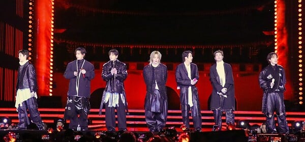 방탄소년단 / 사진=넷플릭스, 빅히트 뮤직