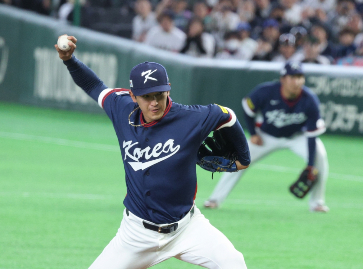 한국 선발투수 고영표가 7일 도쿄돔에서 열린 2026WBC 도쿄POOL 대한민국과 일본의 경기에서 선발로 나서 역투하고 있다. /사진=강영조 선임기자