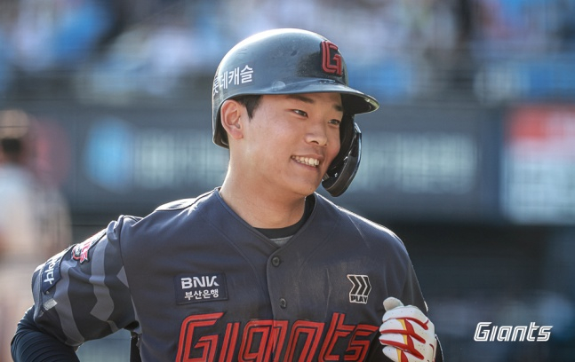 롯데 시절 강성우. /사진=롯데 자이언츠 제공