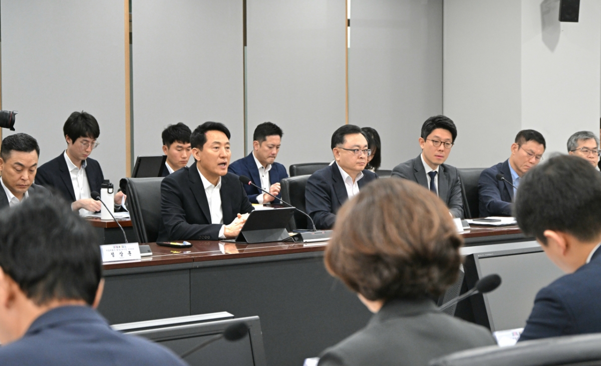 오세훈 서울시장이 23일 서울시청에서 열린 '중동 상황 대응 비상경제대책 현장 간담회'에서 발언하고 있다./사진제공=서울시