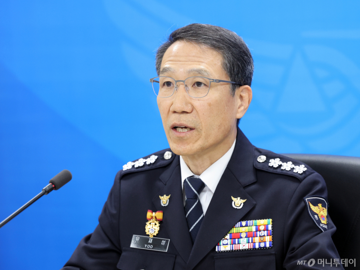 (서울=뉴스1) 황기선 기자 = 유재성 경찰청장 직무대행이 18일 오전 서울 서대문구 경찰청에서 열린 제9회 전국동시지방선거 선거사범 수사상황실 현판식을 마치고 모두발언을 하고 있다. 2026.3.18/뉴스1 Copyright © 뉴스1. All rights reserved. 무단 전재 및 재배포, AI학습 이용 금지. /사진=(서울=뉴스1) 황기선 기자