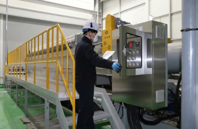 에코프로비엠 양극재 공장의 수세탈수 공정의 모습/사진=에코프로비엠