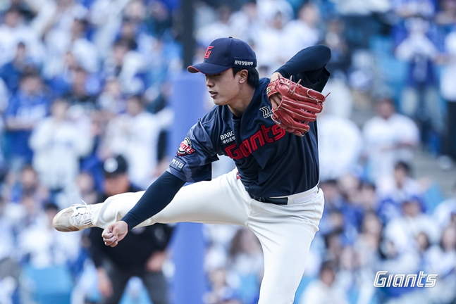 역투하는 박정민. /사진=롯데 자이언츠