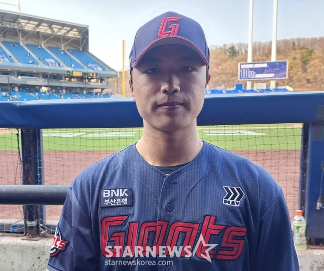 인터뷰를 마친 박정민. /사진=박수진 기자