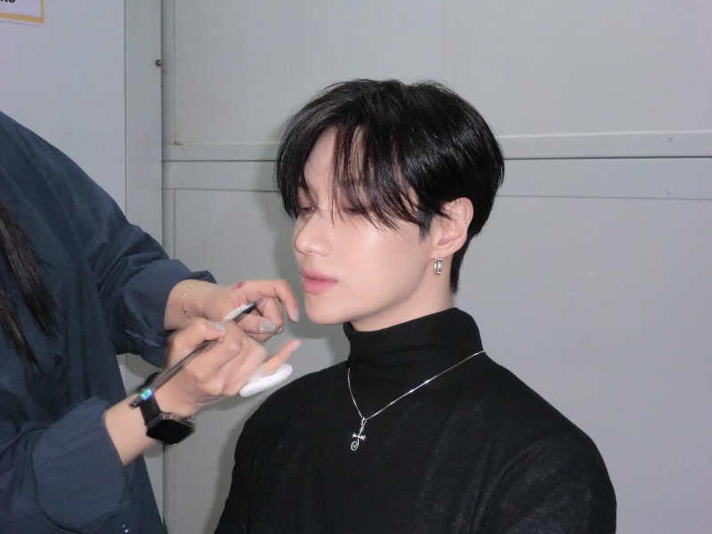 샤이니 태민이 SNS(소셜미디어) 계정에 공개한 사진에서는 이전과  크게 다르지 않은 모습이 포착됐다. /사진=태민 인스타그