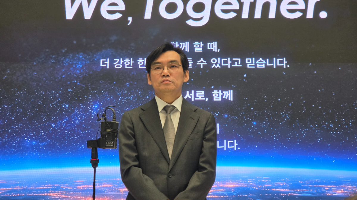 31일 서울 송파구 한미그룹 본사에서 황상연 한미약품 신임 대표가 취재진과 마주하고 있다./사진=박정렬 기자