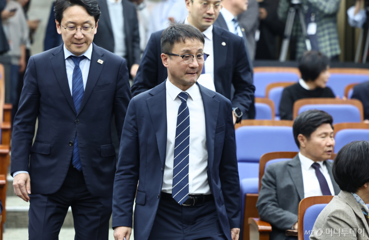 (서울=뉴스1) 김도우 기자 = 한병도 더불어민주당 원내대표가 31일 서울 여의도 국회에서 열린 민주당 의원총회에 참석하고 있다. 2026.3.31/뉴스1  Copyright © 뉴스1. All rights reserved. 무단 전재 및 재배포,  AI학습 이용 금지. /사진=(서울=뉴스1) 김도우 기자