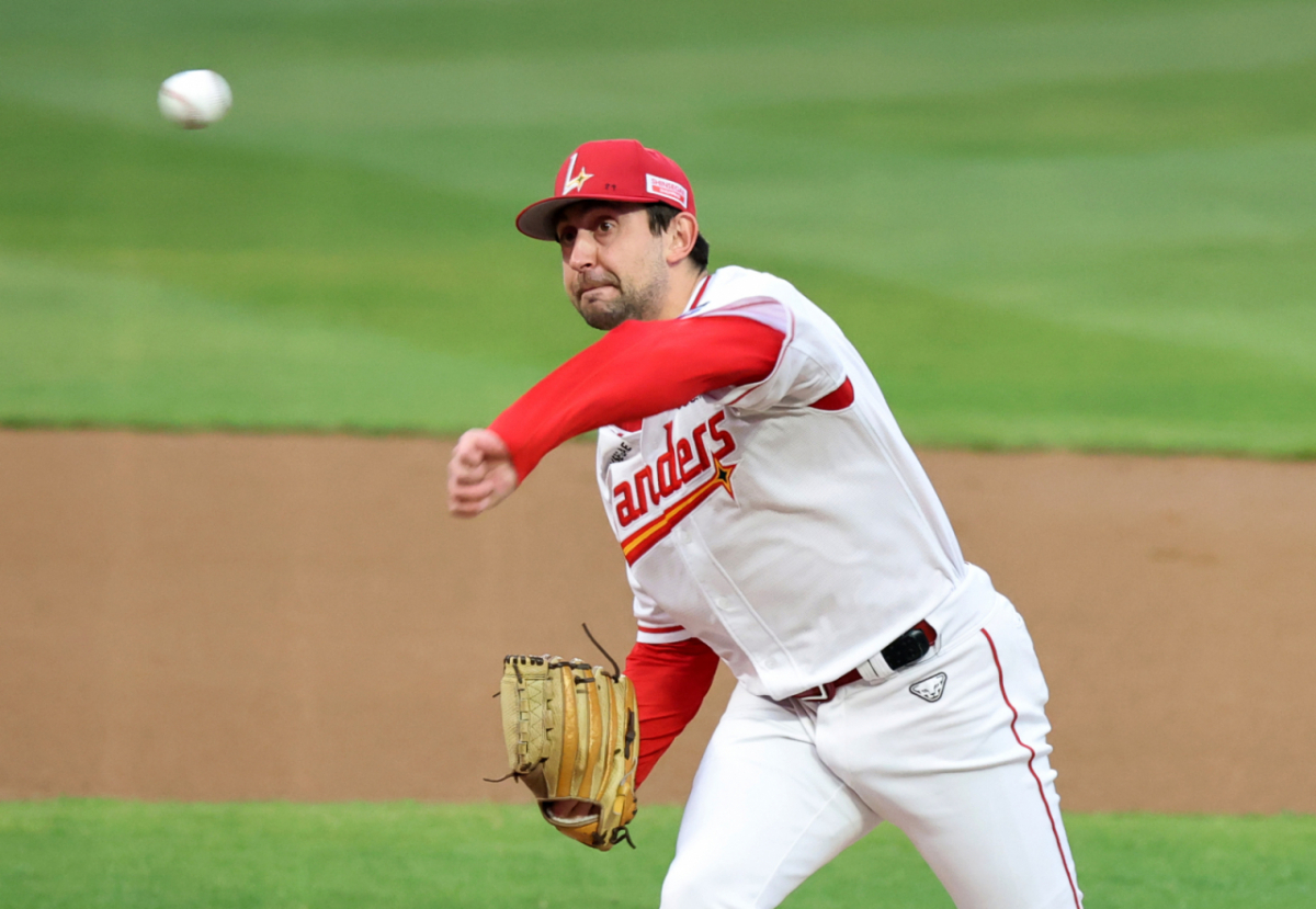 베니지아노가 키움전과 KBO리그 데뷔전에서 투구를 펼치고 있다. /사진=강영조 선임기자